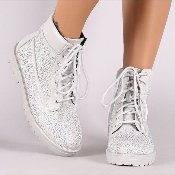 Cape Robbin Raven-6 Silver Lace Up Boot 🔥 Iridescent Rhinestones! Size 9 BNIB - Picture 1 of 16